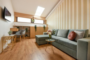 SIMPLE JOYS - 1 BR Central Apartment